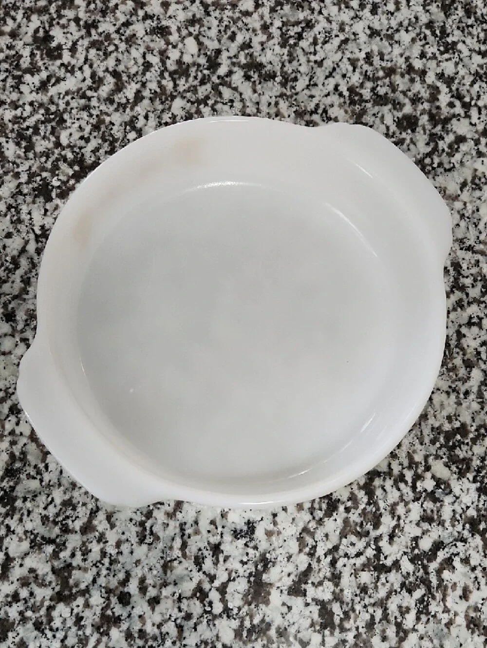 Vintage 1960s Fire-King Golden Wheat Pattern Milk Glass Casserole Dish 8" - Picture 4 of 13